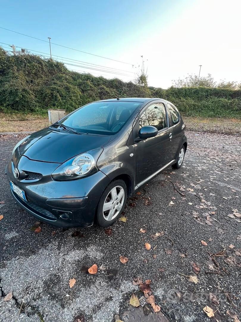 Toyota Aygo 1.0 12V VVT-i 3 porte Sol