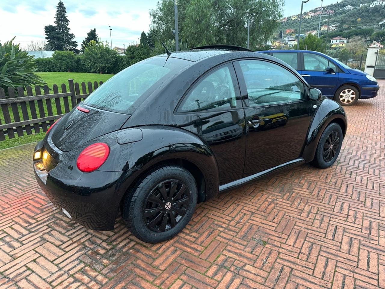 Volkswagen New Beetle 1.6