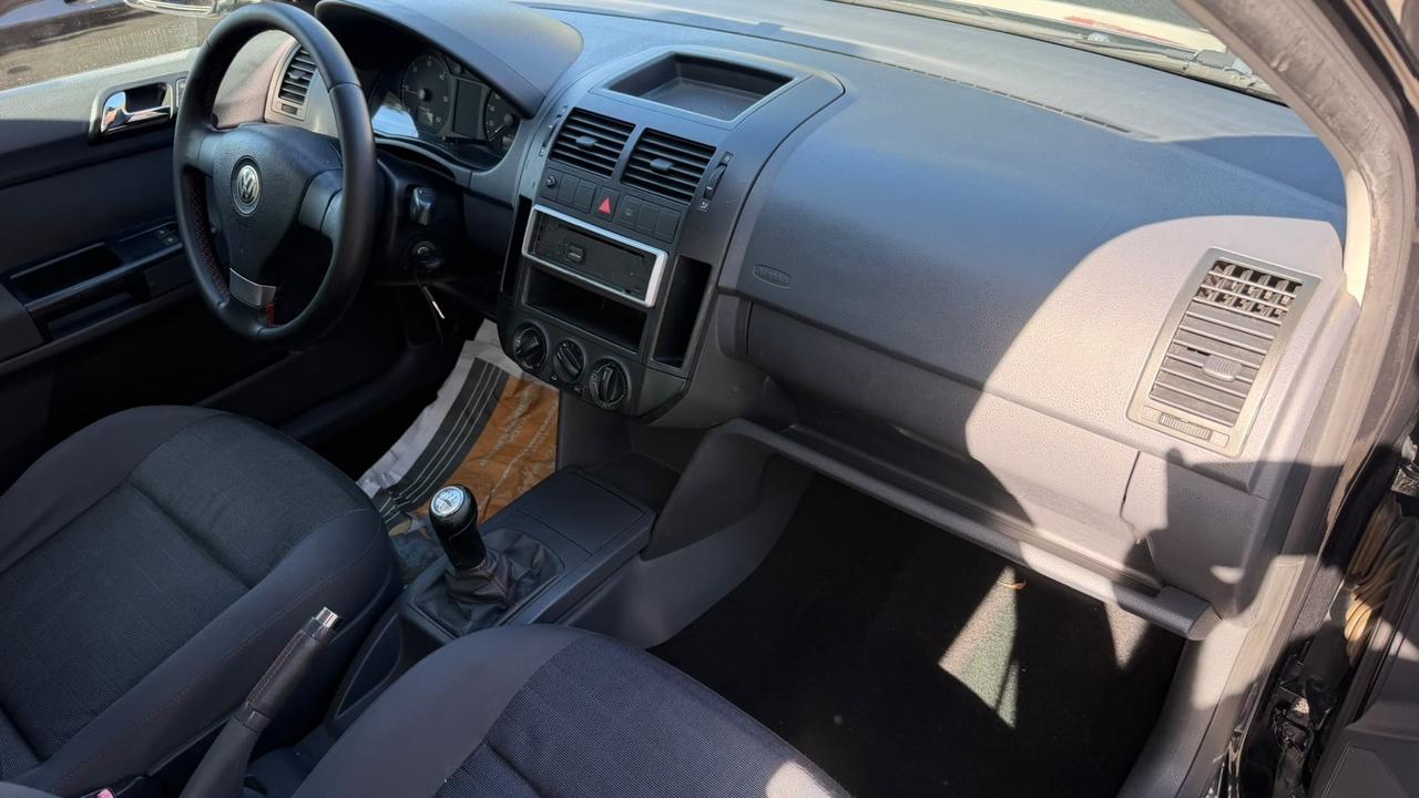 Volkswagen Polo 1.4/80CV TDI 3p. Sportline