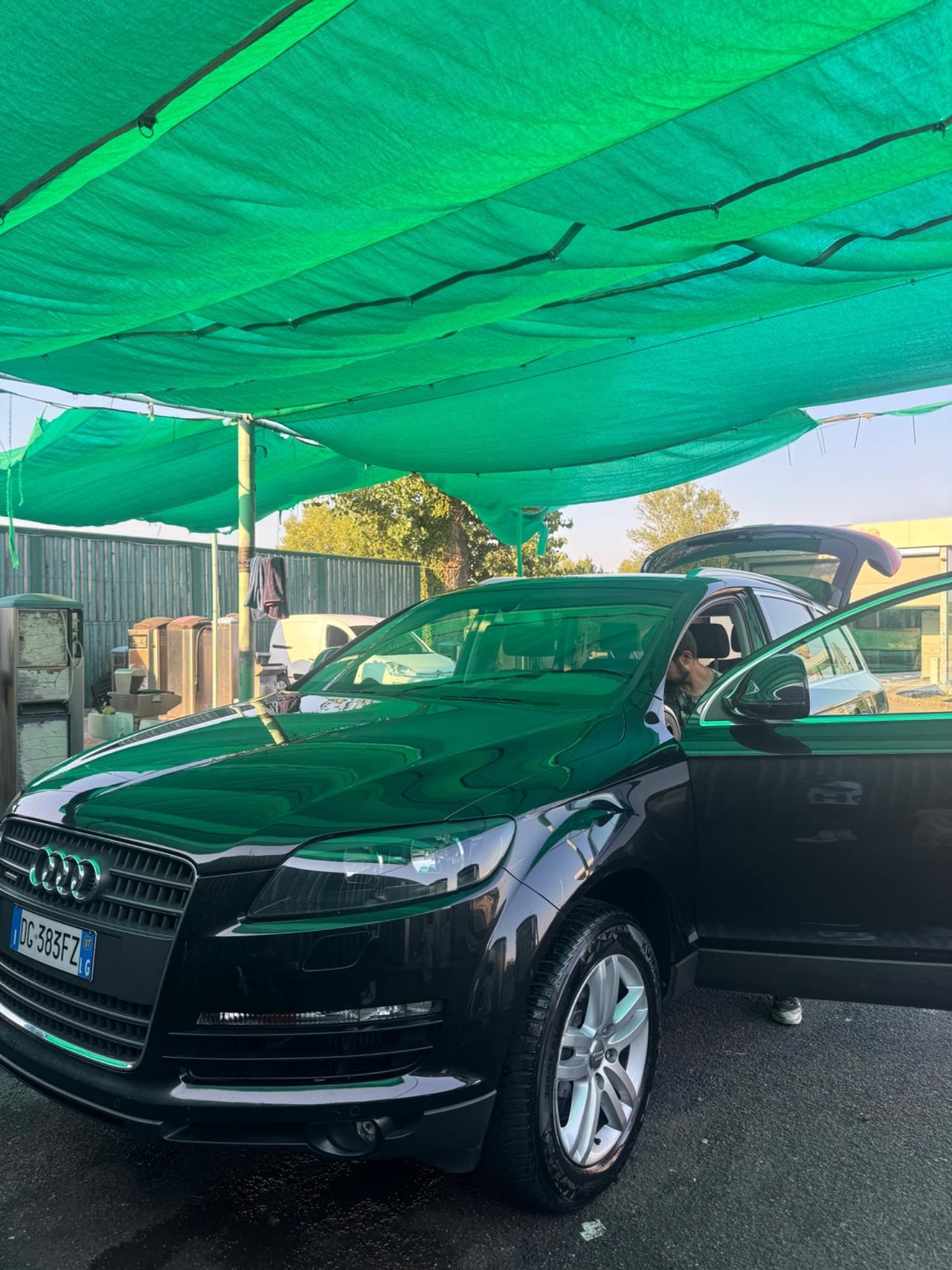 Audi Q7 3.0 V6 TDI 233CV quattro tiptronic