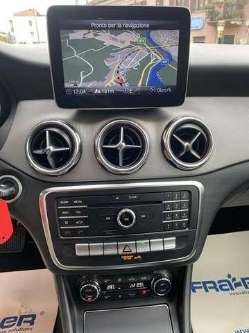 Mercedes-Benz GLA 200 d Automatic Sport NAVI-RETROCAM.-LED