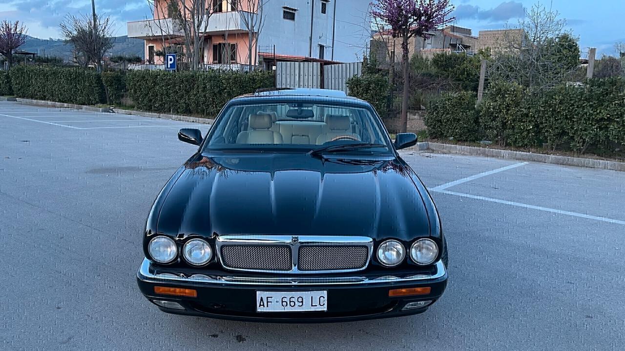 Jaguar XJR 4.0 325 cv con tetto apribile 1996 full
