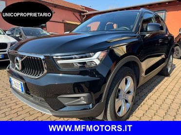 VOLVO XC40 T2 Geartronic Momentum Pro