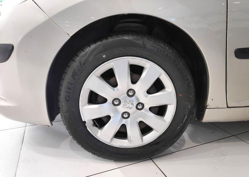 Peugeot 207 1.4 88CV 5p. XS
