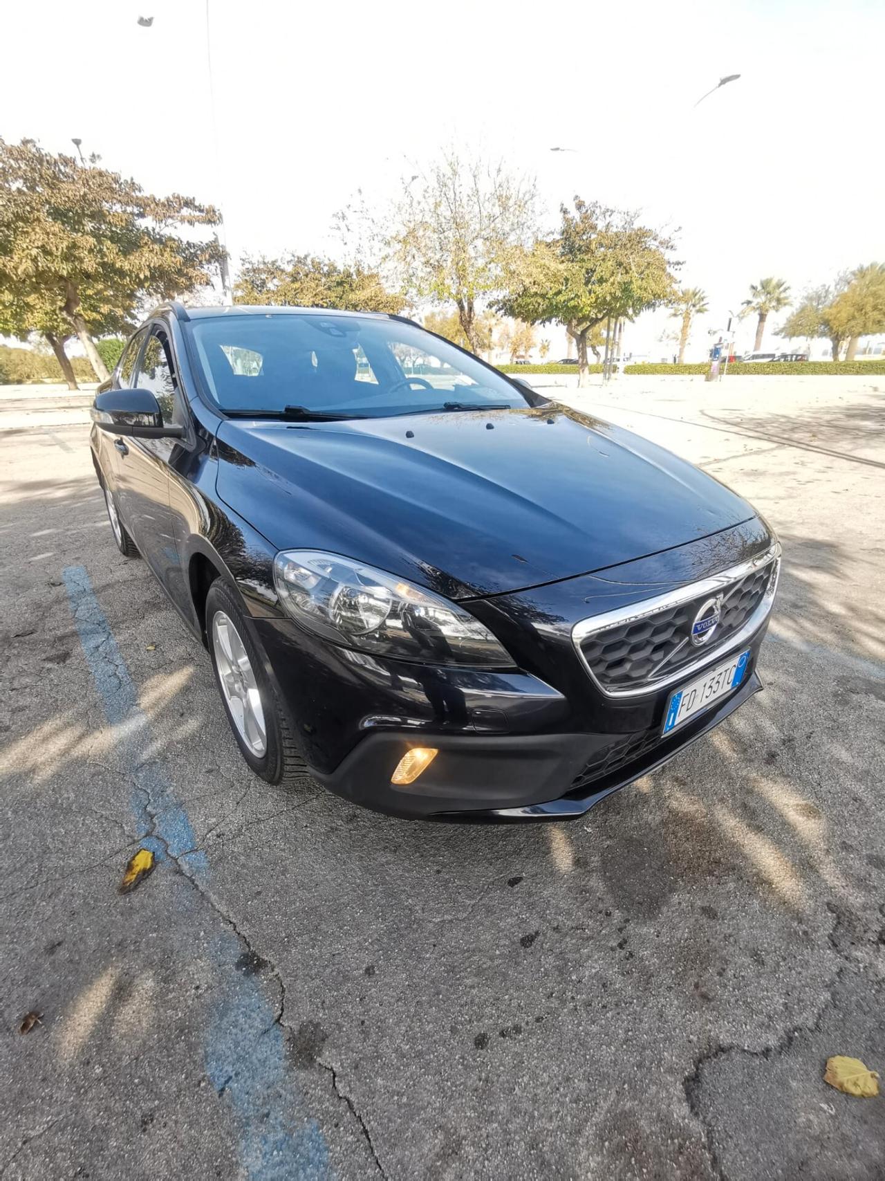 Volvo V40 Cross Country D2 Summum - 2016