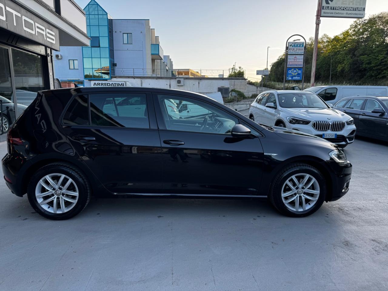 Volkswagen Golf 1.5 TGI DSG 5p. HIGHLINE BlueMotion Technology