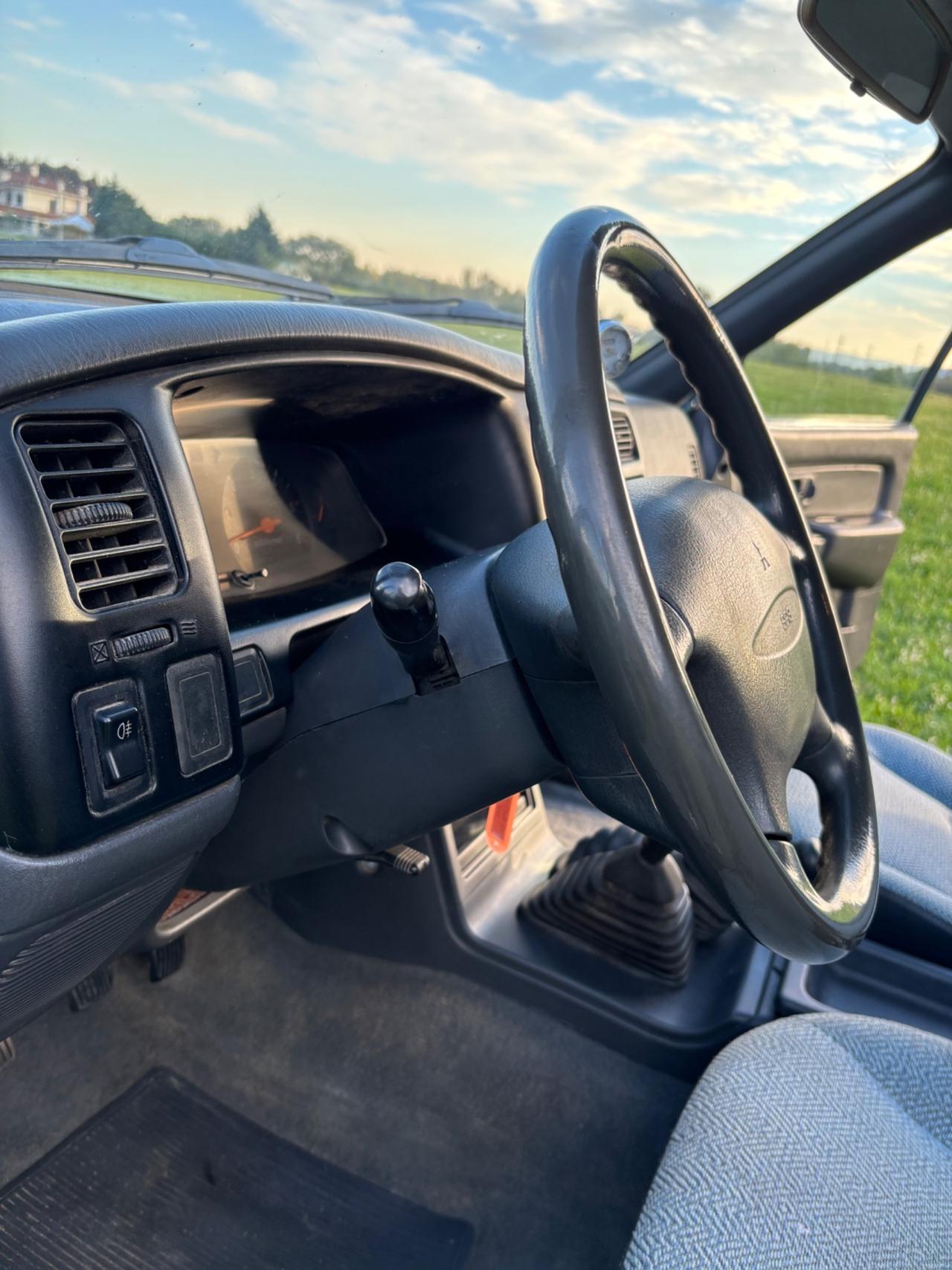 Mitsubishi L200 2.5 AUTOCARRO MOLTISSIMI LAVORI ESEGUITI