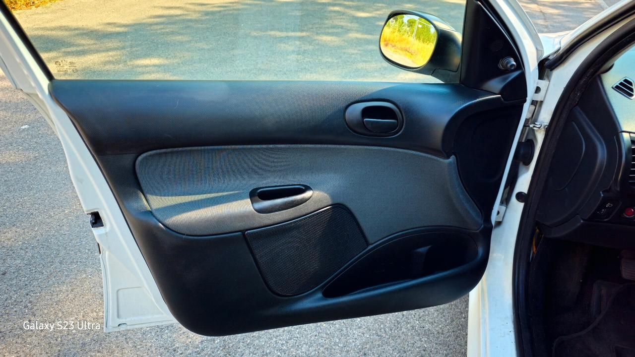 Peugeot 206 plus ok neopatentati GARANTITA 12 MESI