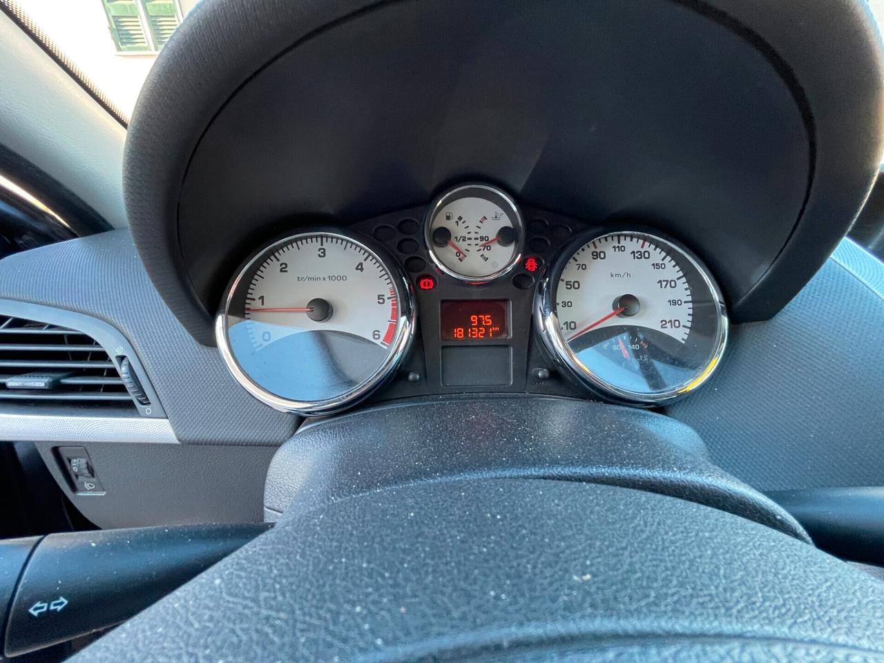 Peugeot 207 1.6 HDi 90CV 5p. XS