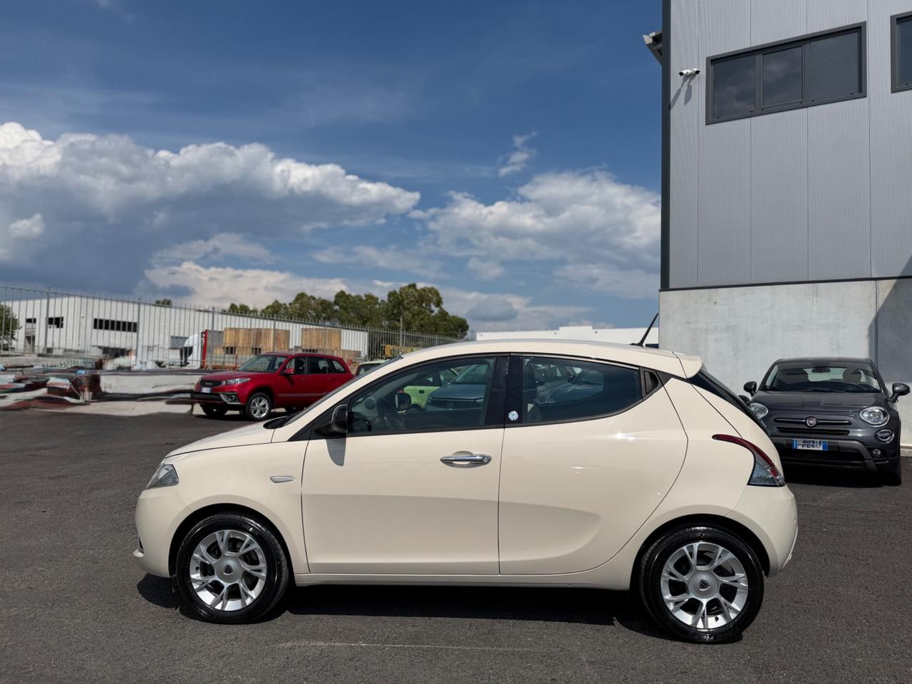 Lancia Ypsilon 1.2 69 CV 5 porte Gold Opening Edition
