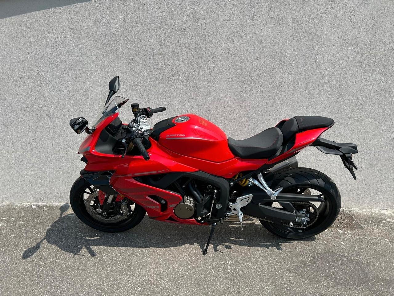 Qj Motor SRK 800 RR 2025 in promozione