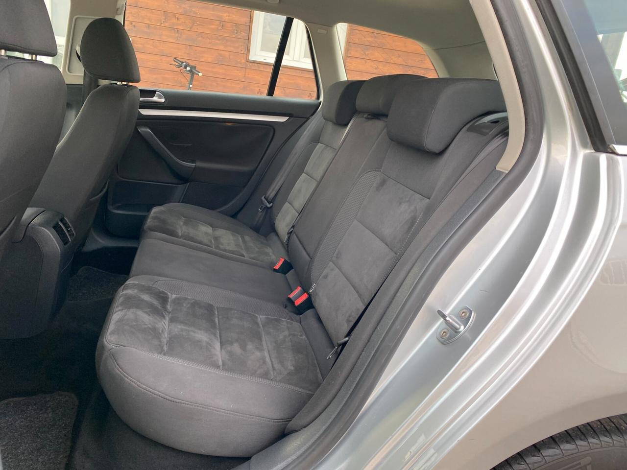 VOLKSWAGEN Golf 6 SW 1.6 TDI DSG GARANTITA