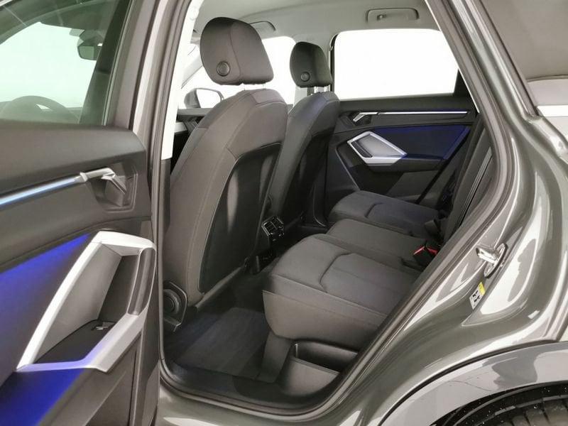 Audi Q3 35 2.0 tdi Business Advanced s-tronic