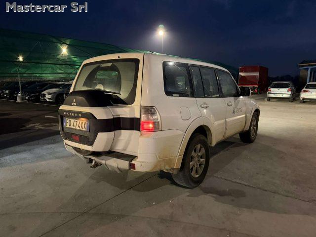 MITSUBISHI Pajero Pajero IV 2007 3.2 cr Instyle 5p auto - FD474XX