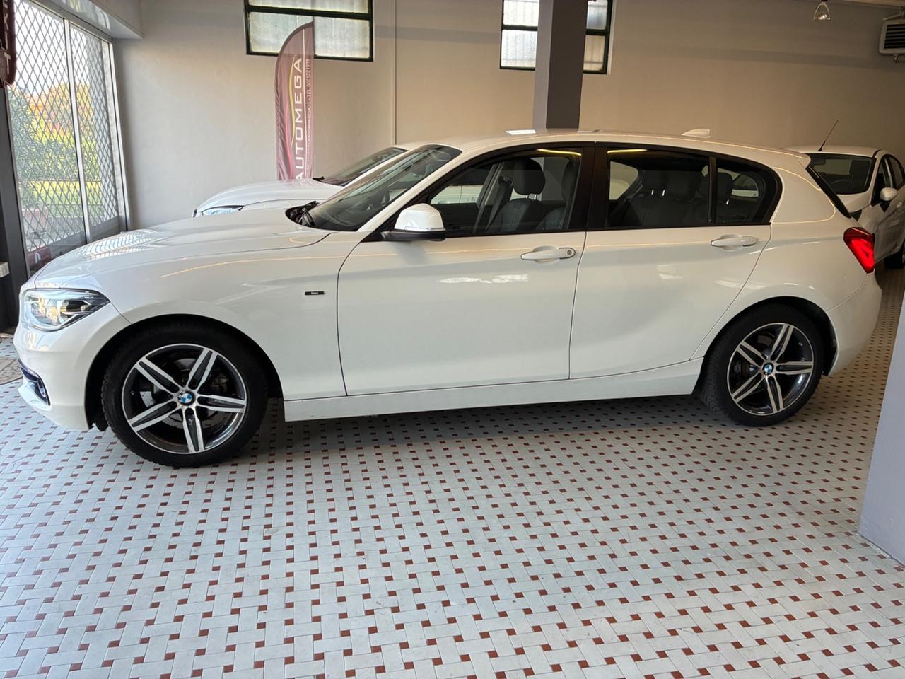 Bmw 116 d Sport Fari Led 5p. 116cv