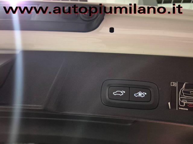 VOLVO XC40 B4 AWD Geartronic Inscription