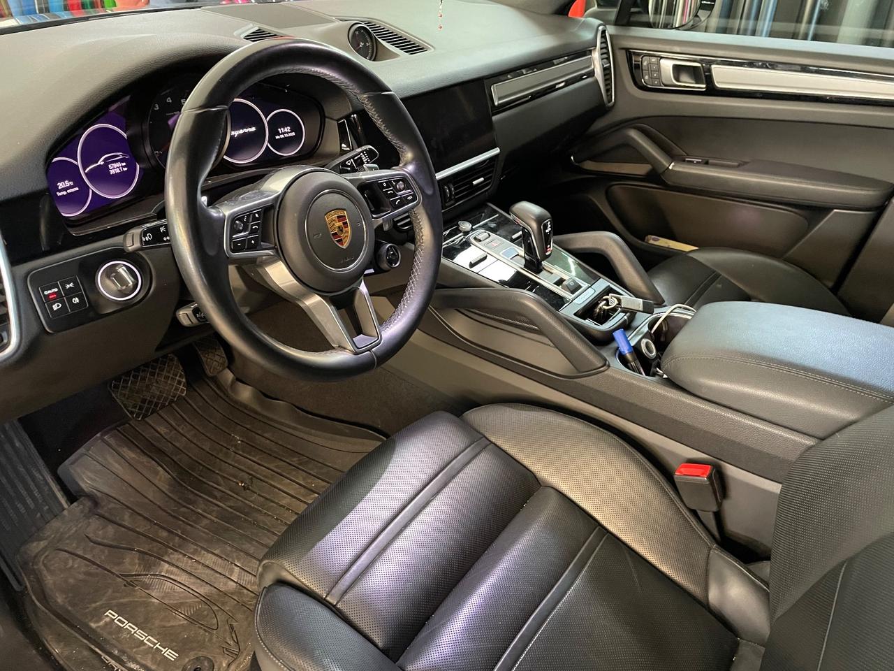 Porsche Cayenne 3.0 V6 Platinum Edition
