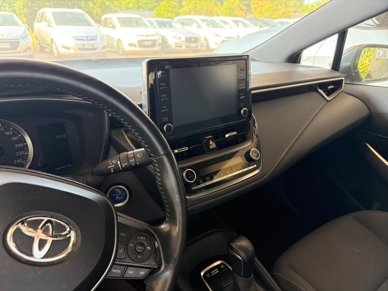 Toyota Corolla Touring Sports 1.8 Hybrid Business Tech