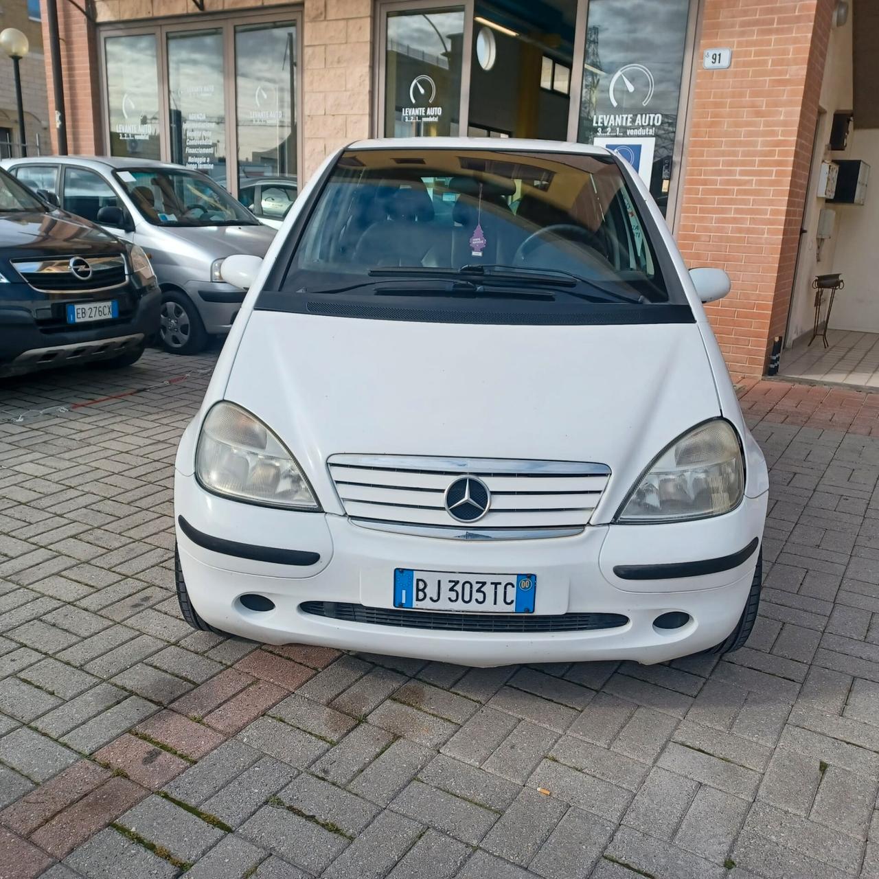 TUTTO PERFETTAMENTE FUNZIONANTE CLASSE A 1.9