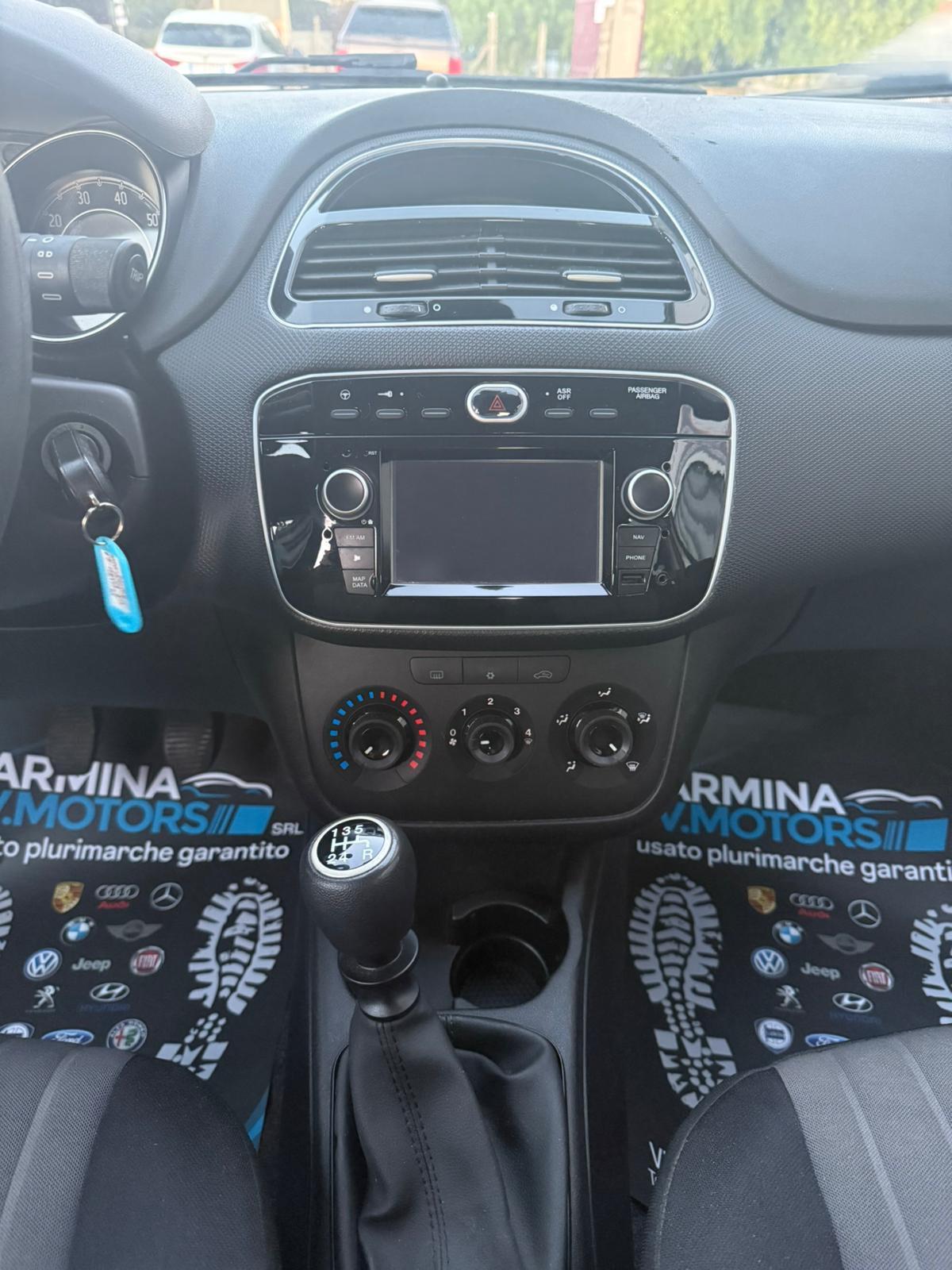 Fiat Punto 1.2 benzina navigatore