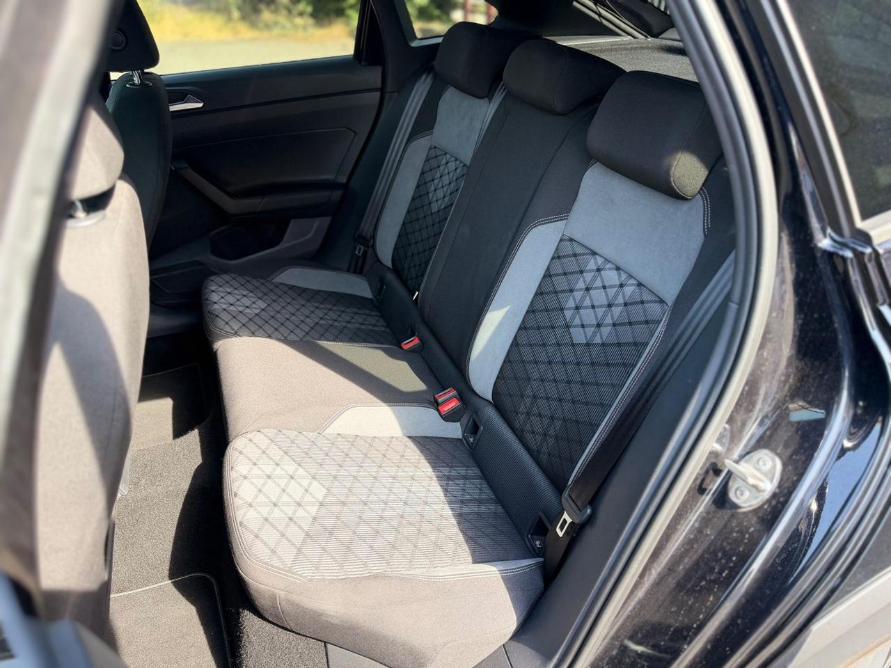 Volkswagen Taigo R Line 1.0 TSI #12036