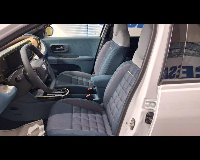 FIAT Grande Panda 1.2 hybrid La Prima 110cv edct