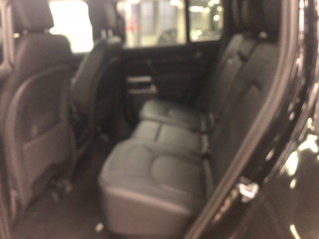 LAND ROVER Defender 110 3.0D I6 250 CV AWD Auto SE