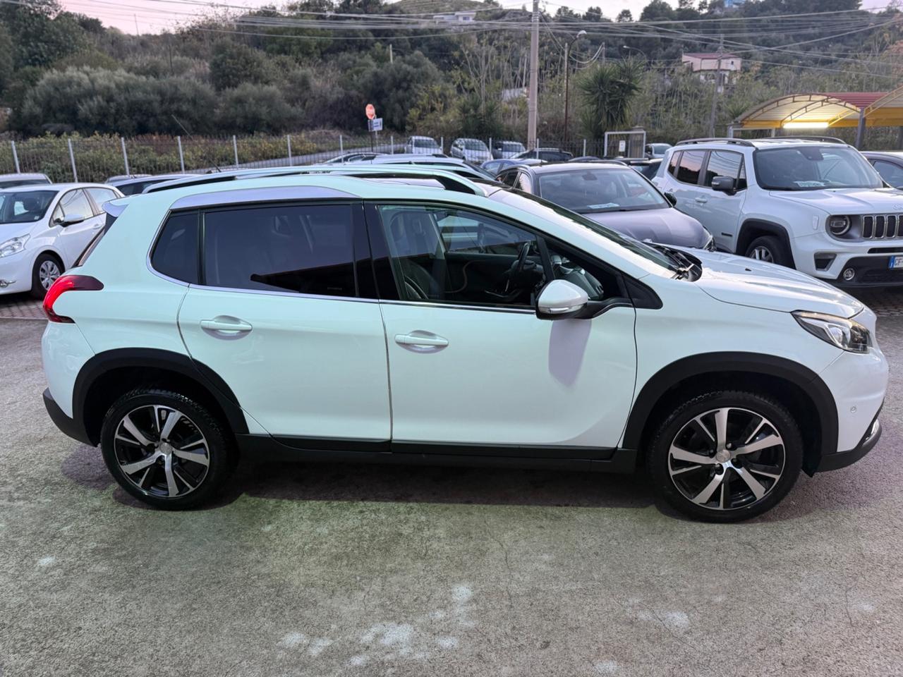 Peugeot 2008 BlueHDi 120 Allure KM CERTIF