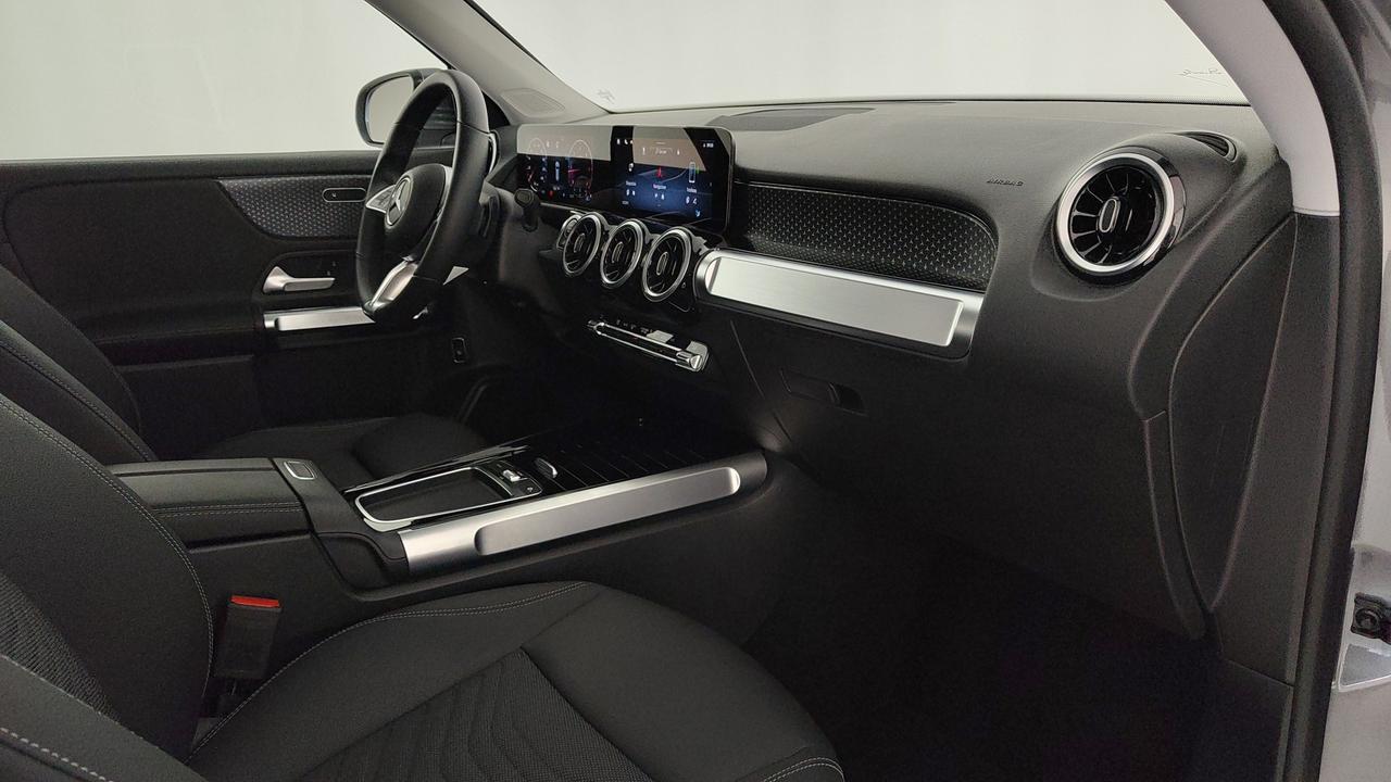 Mercedes-Benz GLB 180 d Progressive Advanced auto