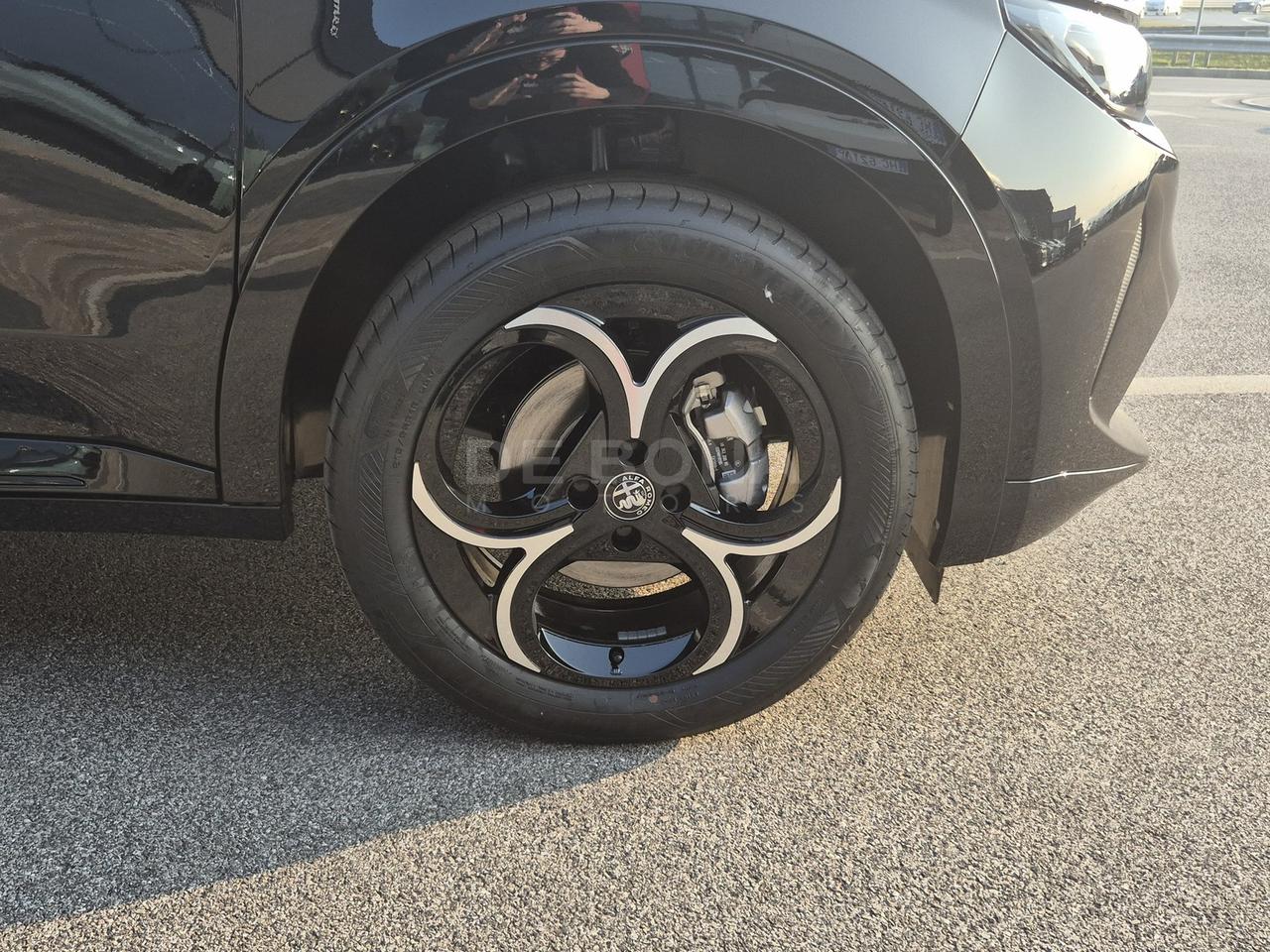 Alfa Romeo Junior 1.2 ibrida sprint 145cv edct6