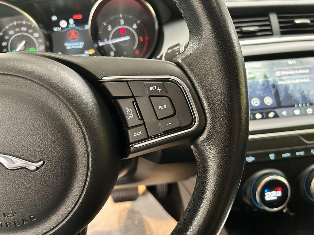 Jaguar E-Pace 2.0 D I4 S AWD Auto