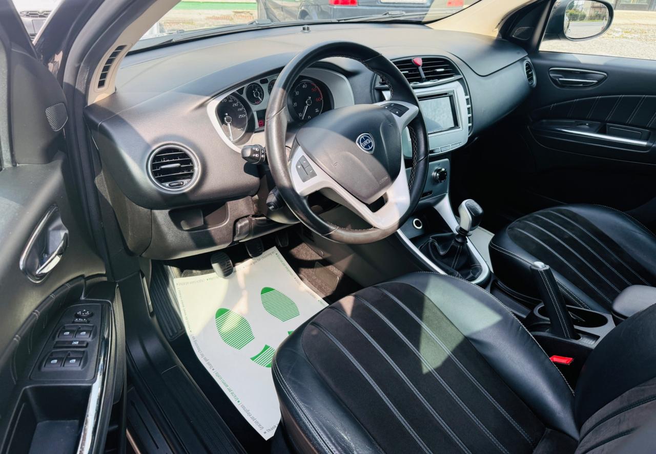 Lancia Delta 1.6 MJT DPF Gold