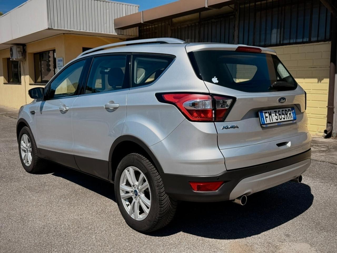 Ford Kuga 1.5 TDCI 120 CV S&S 2WD ST-Line Business