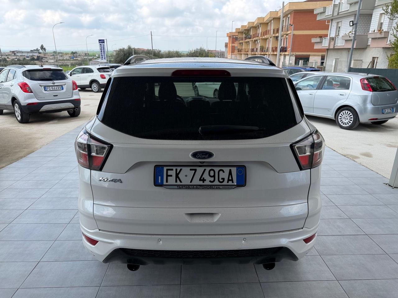 Ford Kuga 1.5 TDCI 120 CV S&S 2WD Powershift ST-Line