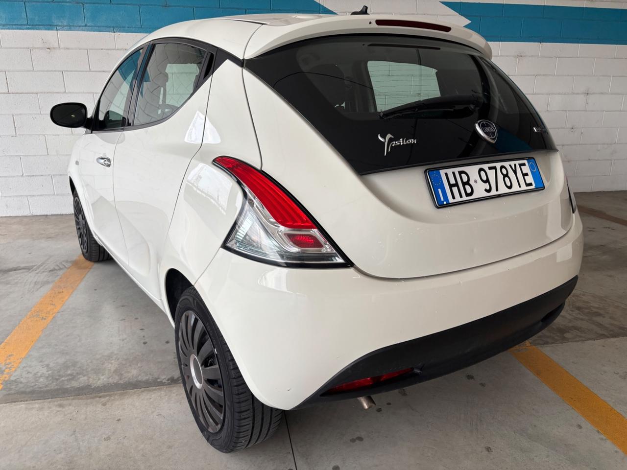 Lancia Ypsilon Hybrid (con soli 108000km)