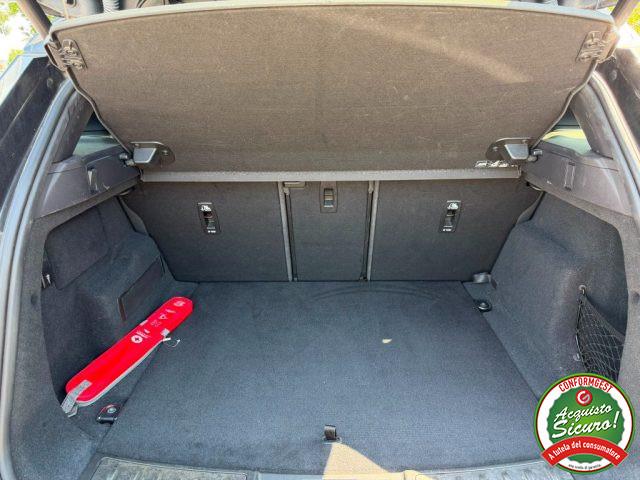 LAND ROVER Range Rover Evoque 2.0D I4-L.Flw 150CV AWD Auto R-Dynamic SE