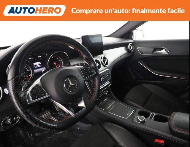 MERCEDES-BENZ GLA 200 d Automatic Premium