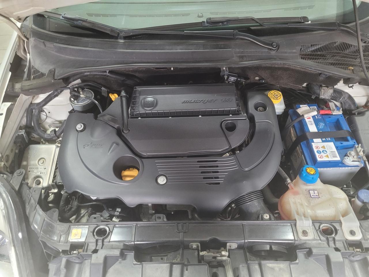 Fiat Punto 1.3 MJT II 75 CV 5 porte Street