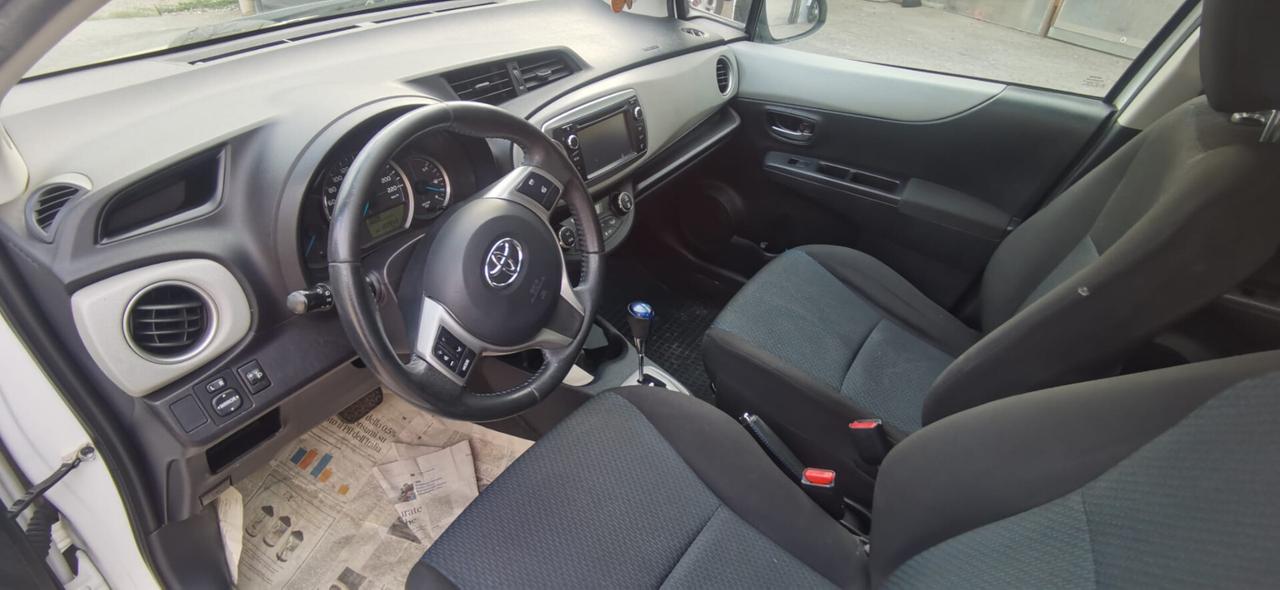 Toyota Yaris 1.5 Hybrid 5 porte 2014 USATO