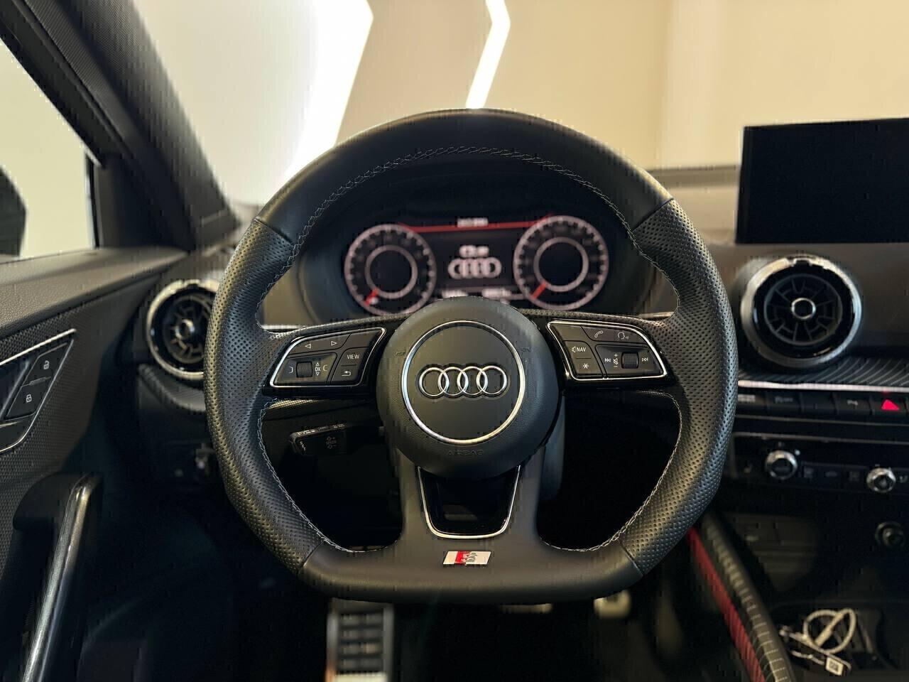 Audi Q2 35 TFSI S line Edition