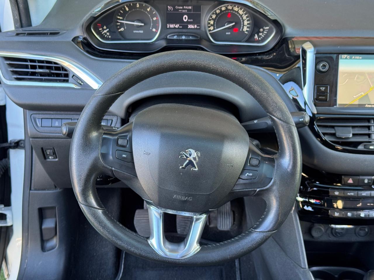 Peugeot 208 1.4 HDi 68 CV 5 porte Allure