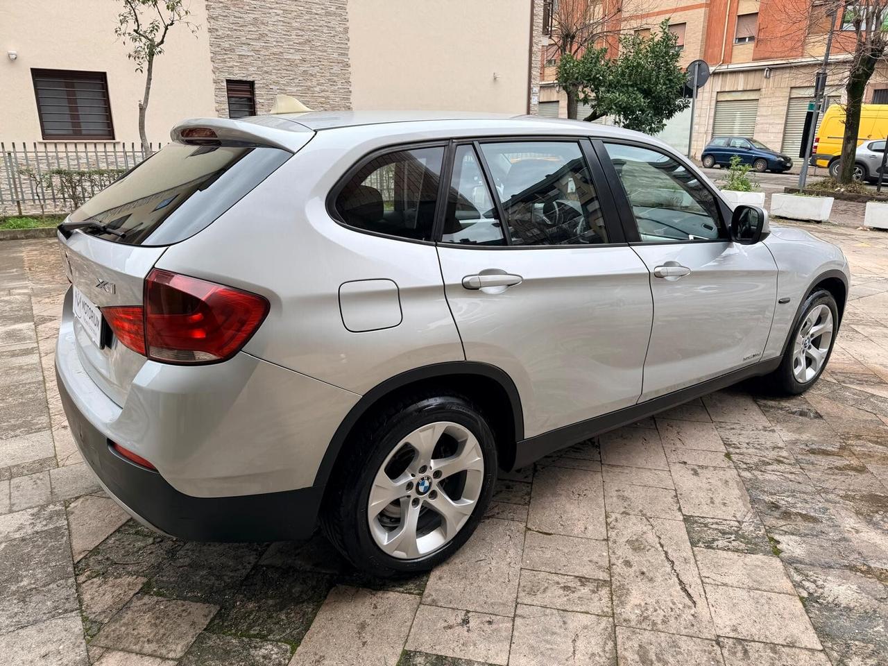 Bmw X1 sDrive18d Steptronic 07/2011