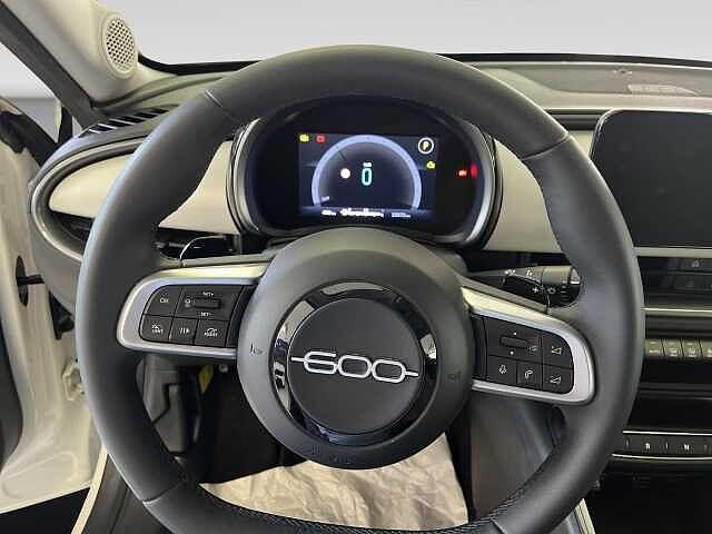 Fiat 600 IV 2023 600 1.2 hybrid La Prima 110cv auto