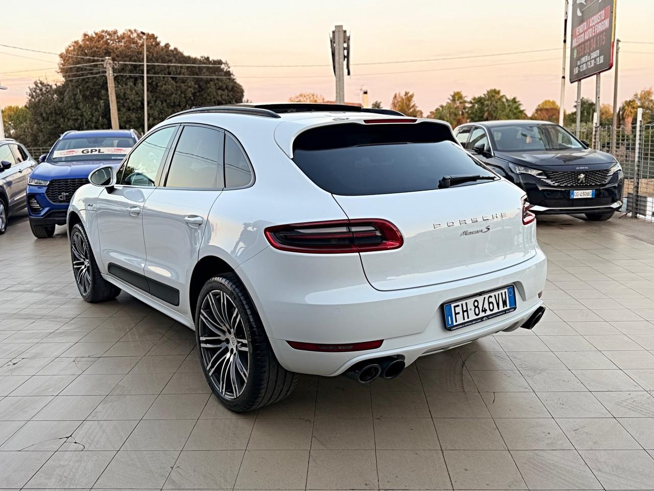 Porsche Macan 3.0 S Diesel Extra Full Perfette Condizioni Garanzia 12 Mesi