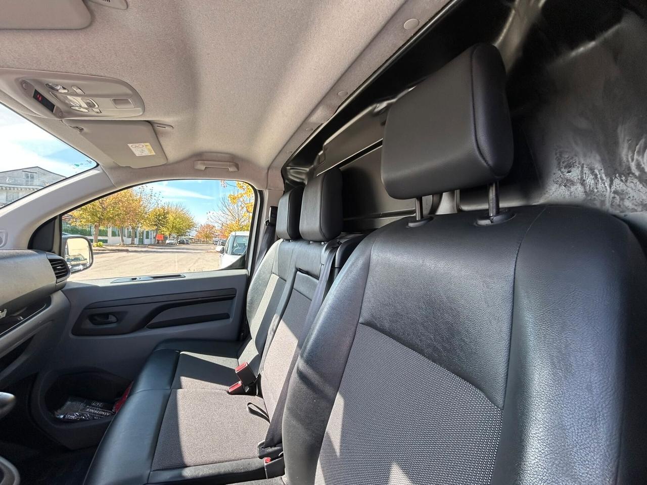 Peugeot EXPERT 4P 2.0 BLUEHDI 120 PREMIUM STANDARD