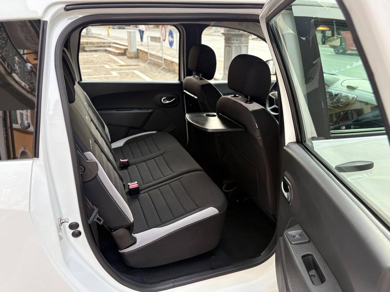 Dacia Lodgy STEPWAY 1.5dCi 7 POSTI AUTOCARRO N1
