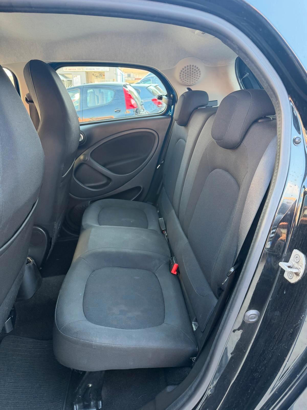 Smart ForFour 70 1.0 Youngster