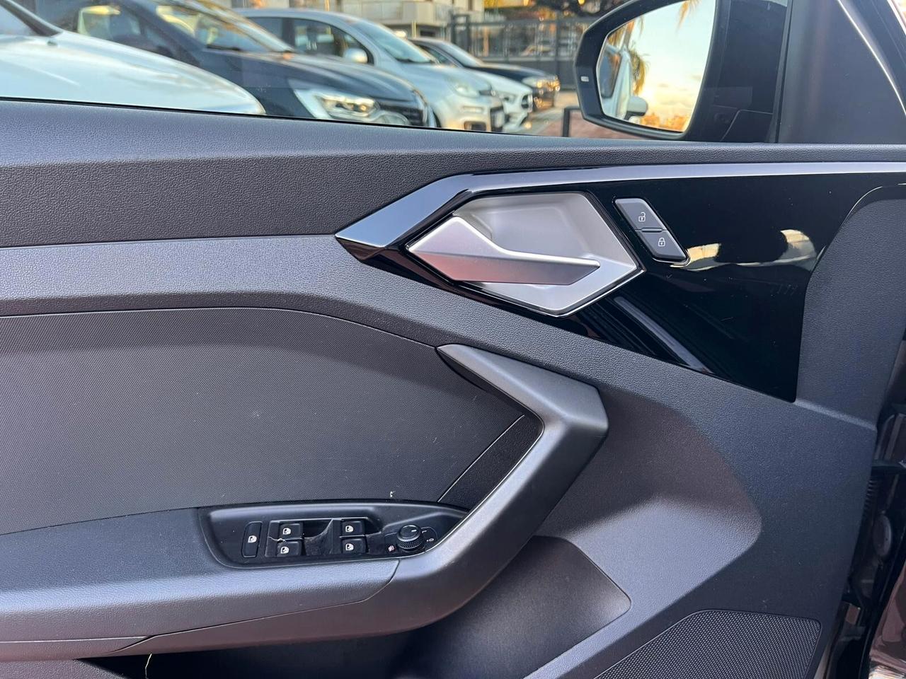 Audi A1 SPB 25 TFSI S tronic Identity Black