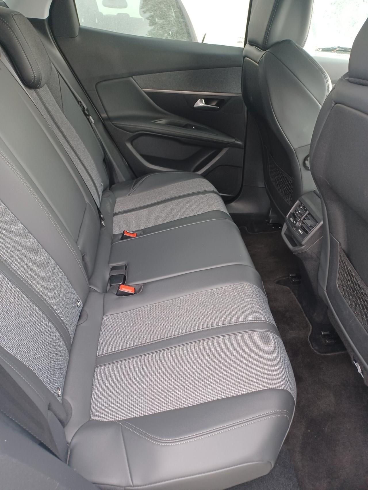 Peugeot 3008 1.5 HDI 130 CV AUTOMATICA ALLURE