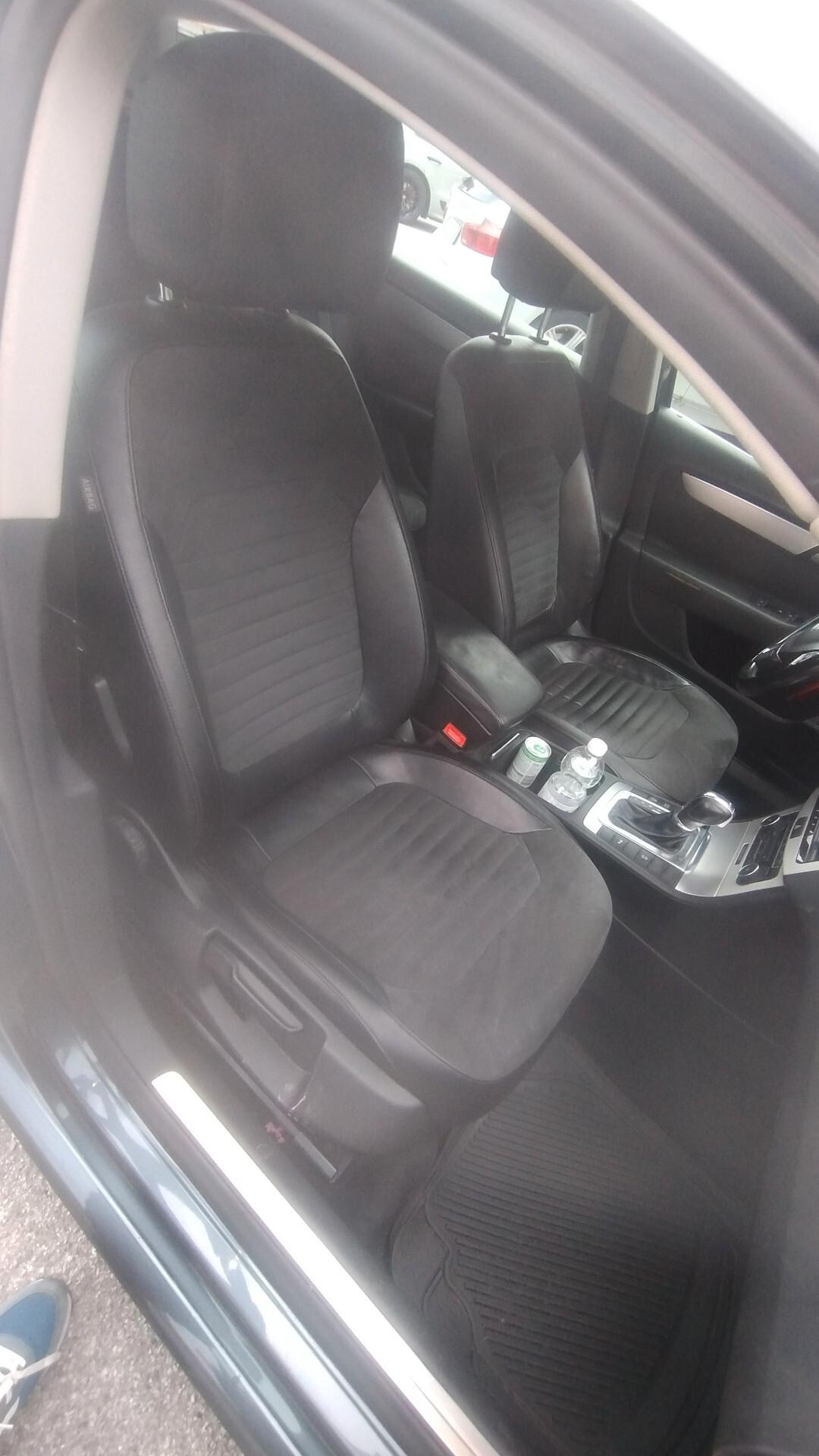 Volkswagen Passat 2.0 TDI DSG Highline BlueM. Tech.
